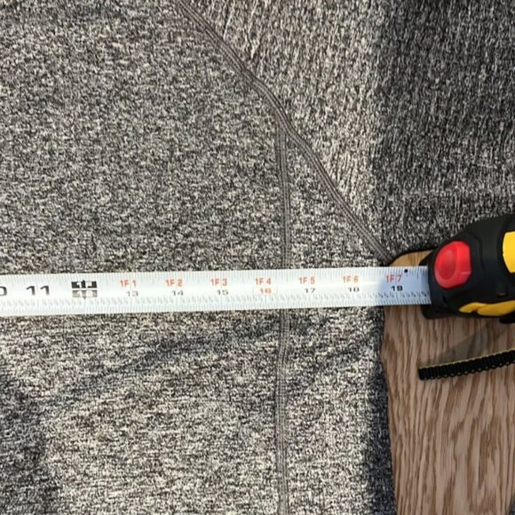 Lululemon mens unisex zip up track jacket - like new! Med - Picture 4 of 5